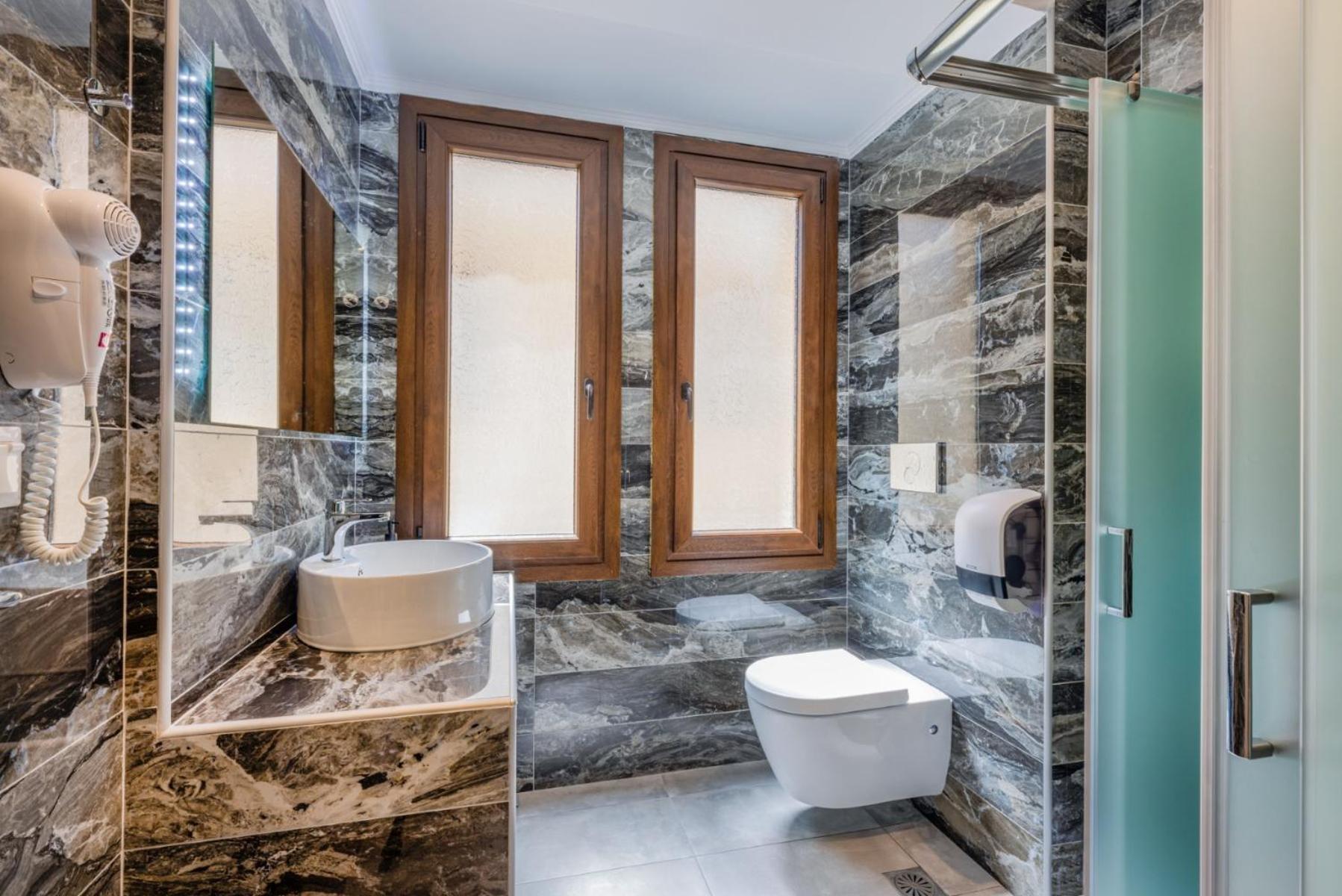 Penelope Luxury Suites Fourka Exterior foto